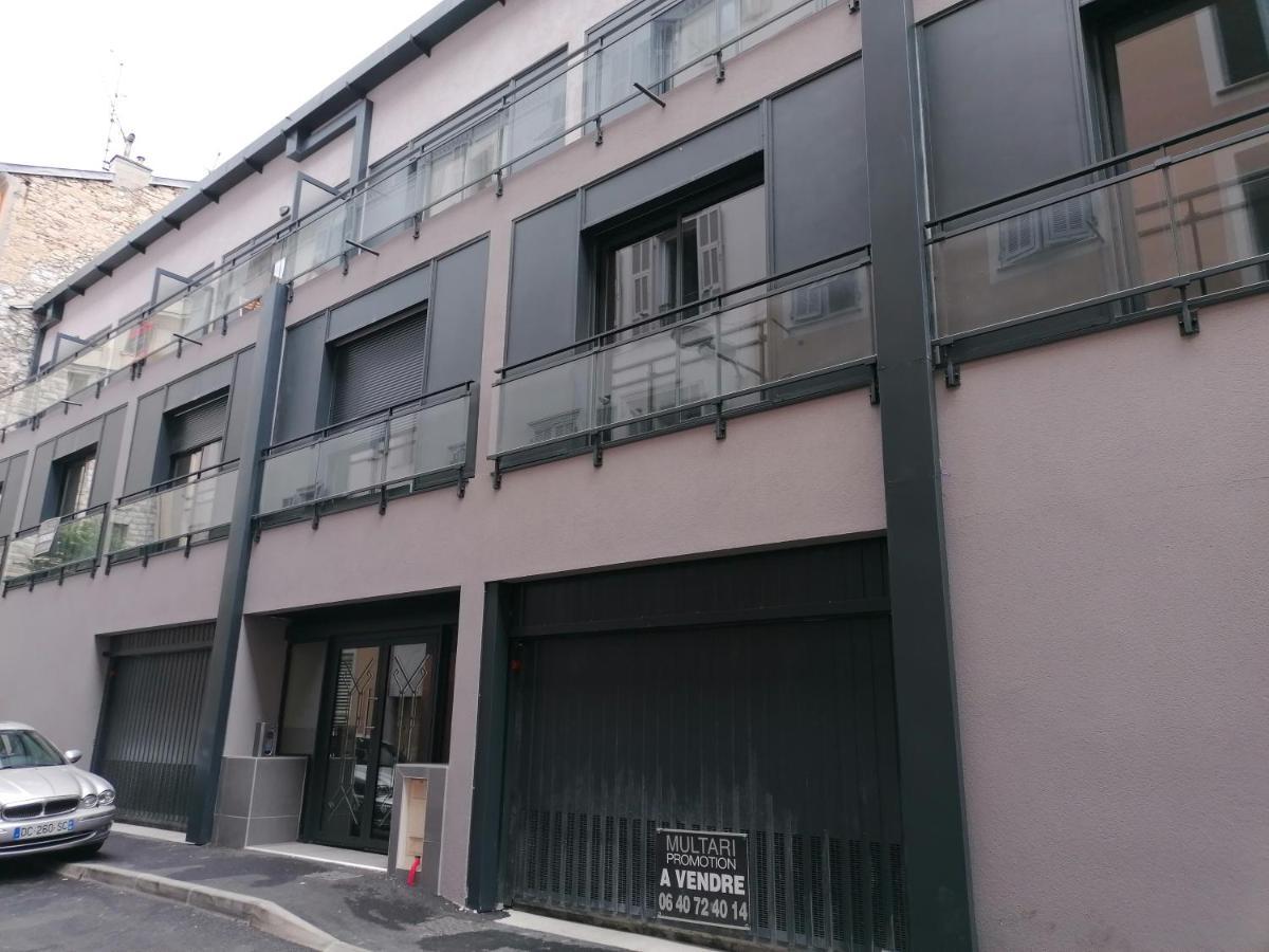 City Vibes, Indoor Parking, Breakfast & Air Conditioning ニース エクステリア 写真